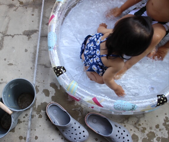 3coinsで購入した水遊びグッズ。