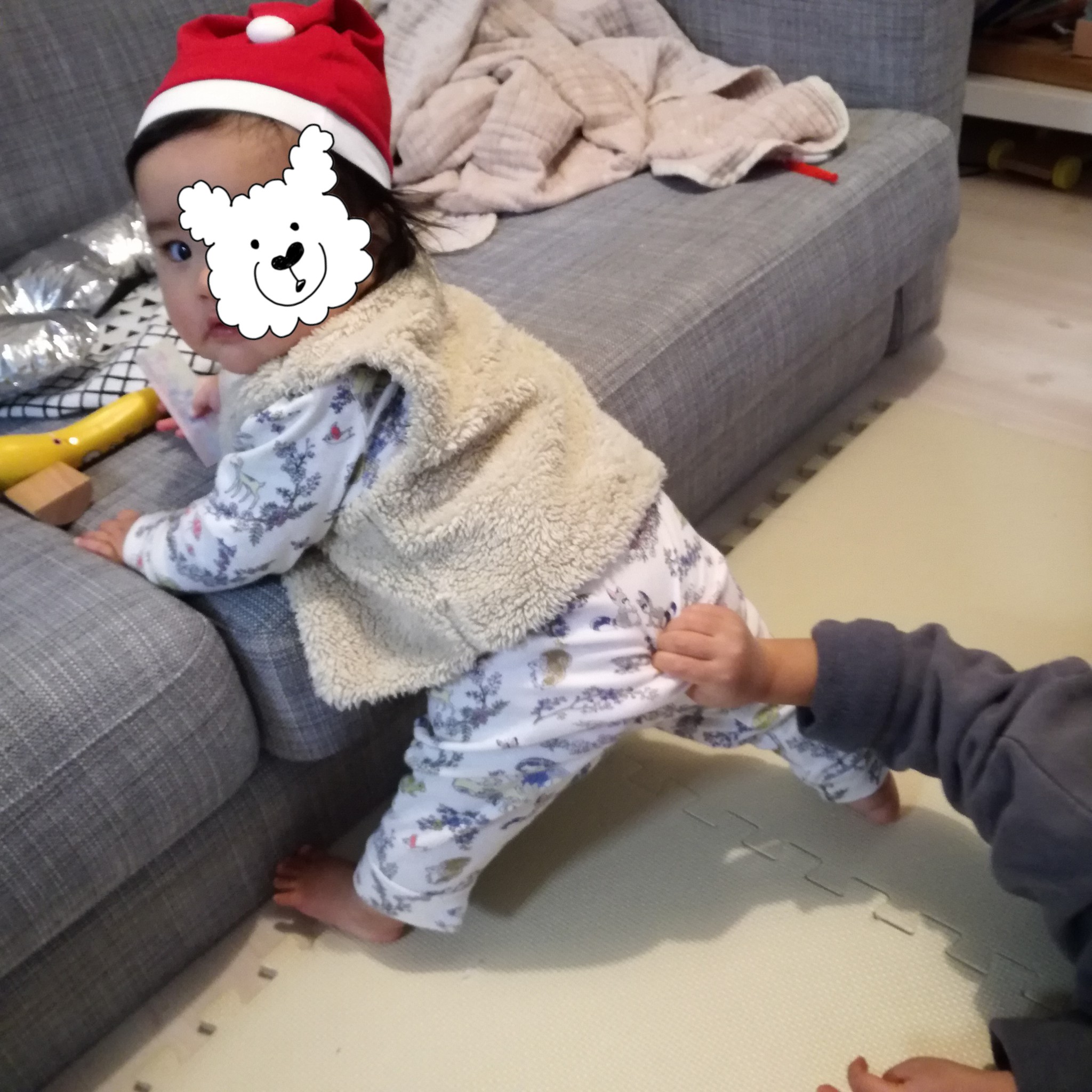 生後7ヶ月成長記録:親の顔色をチラ見する赤ちゃん。